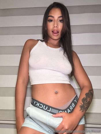 ailin_kaya