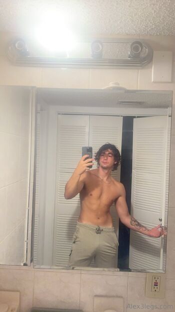 alex3legs