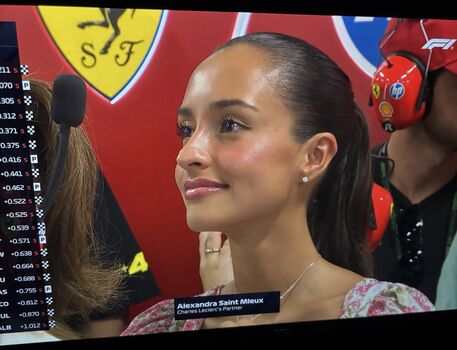 Alexandra Saint Mleux