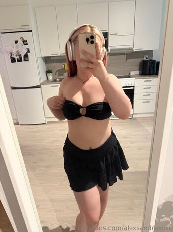 alexsandraxoxo