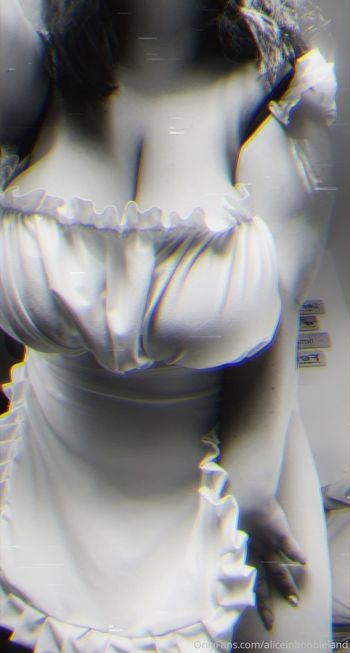 aliceinboobieland