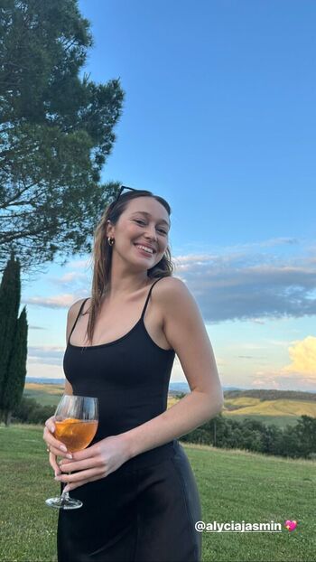 Alycia Debnam Carey