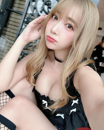 Amau Kisumi 天羽希純