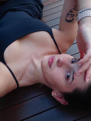 Ana Castela