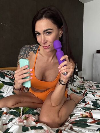 aniblackfox