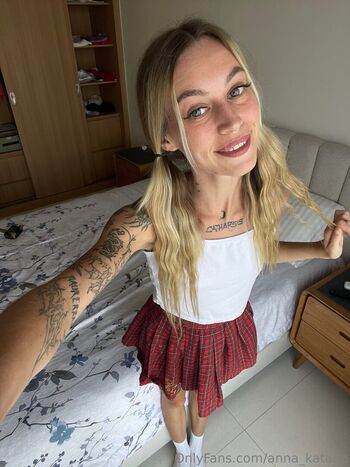 anna_katana