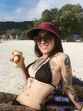 Anna Leticia