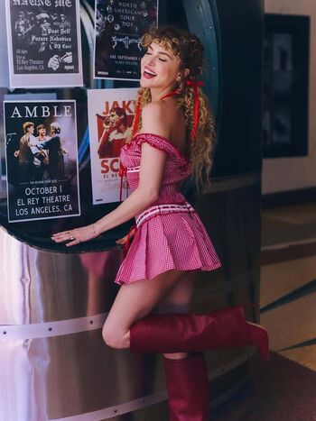 Anne Winters