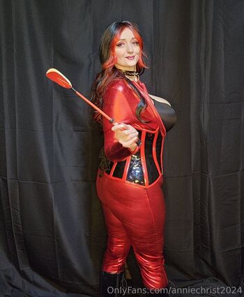 Annie Christ