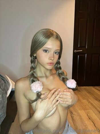 arianagreene1