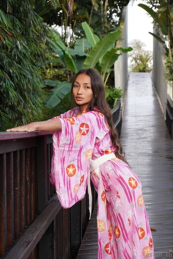 asian_lili