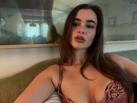 Barbie Ferreira