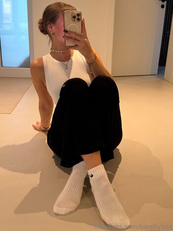 Barebylola