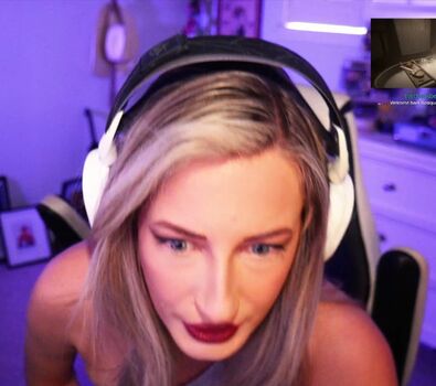BasicWitGirl