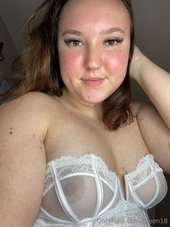 bisexualcollegegirl