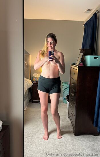 bootyshortsgirl
