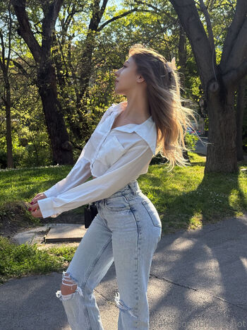 briana_hot