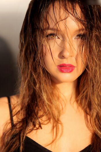 Camilla Luddington