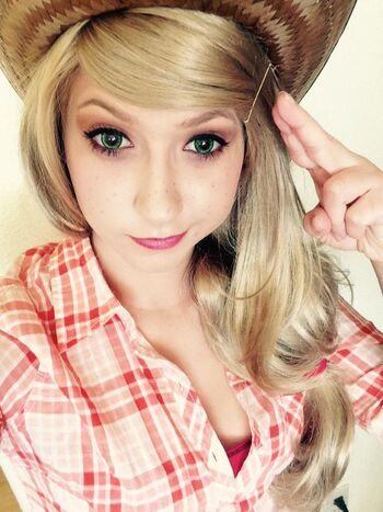 Catie Wayne