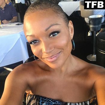 Chante Moore