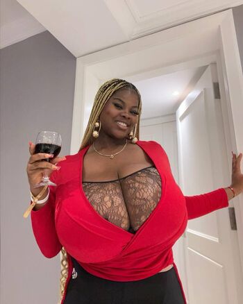 Chioma Lov