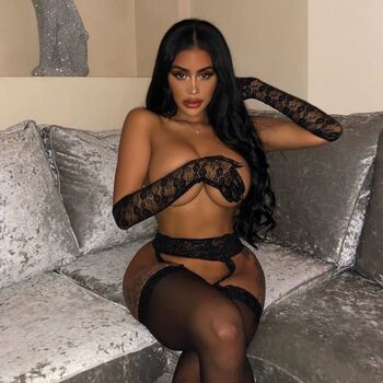 chloesaxon