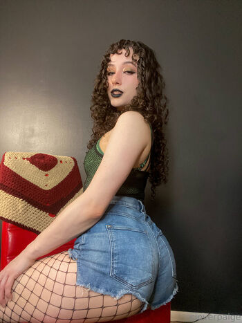 cloverpaigefree