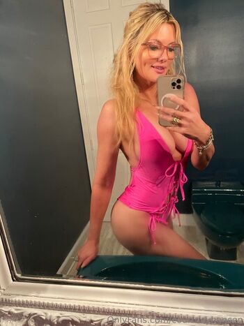 Courtney Hansen