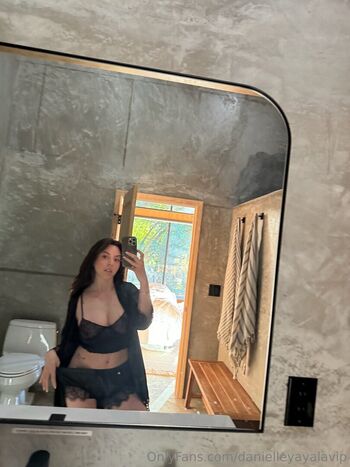danielleyayalavip