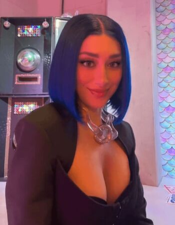 Elif Demirezer