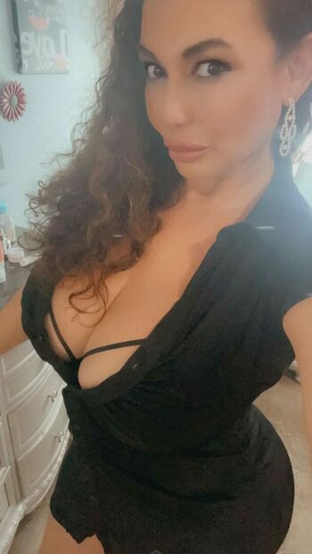 Ellie Reyna Rojas