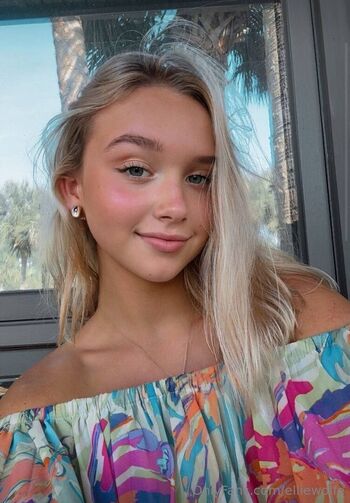 elliewolfe