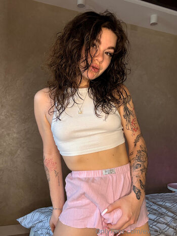 eva_rouge