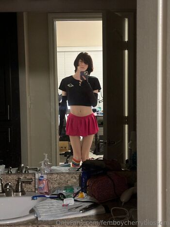 femboycherryblossom