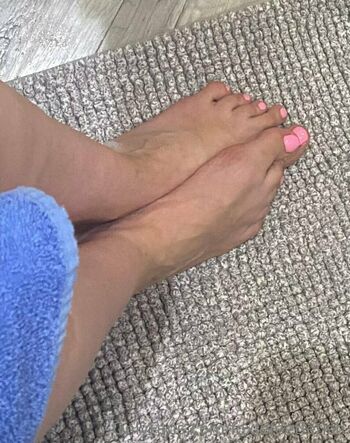 foxiefeetfetish