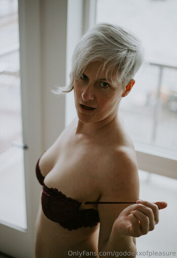 goddexxofpleasure