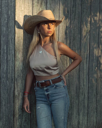 halieywelch