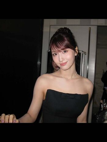 Hirai Momo