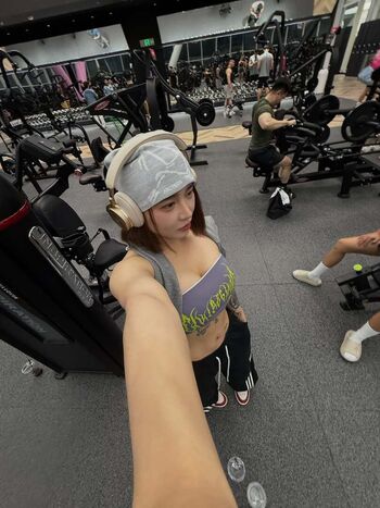 Hitomi Songyuxin