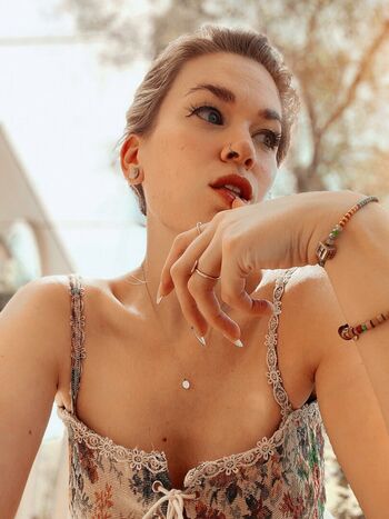 Hollie Bennett