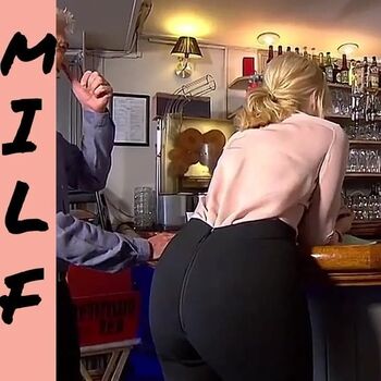 hollyWilloughby
