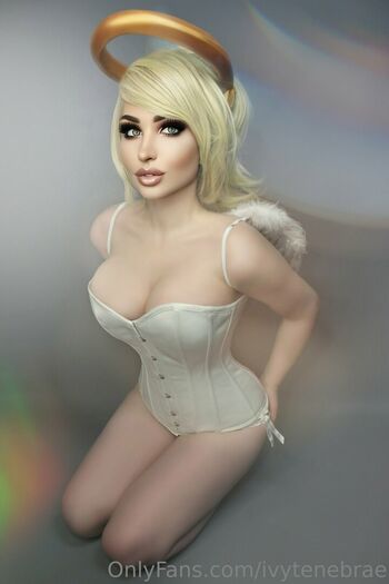 Ivy Tenebrae