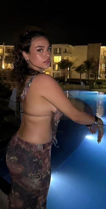 Izzybellalomb