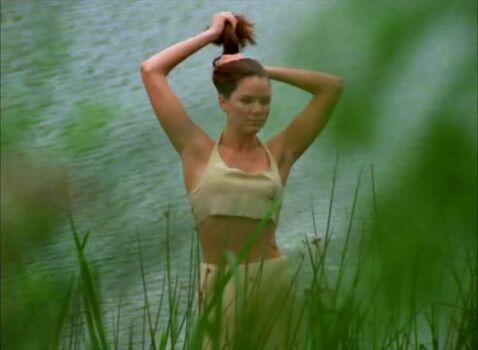 Jacinda Barrett