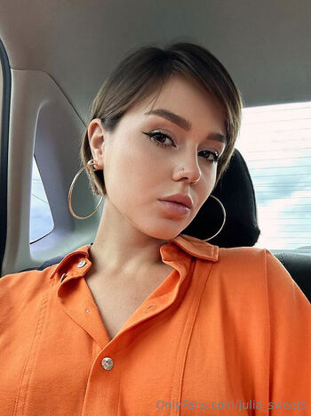 julia_sweets