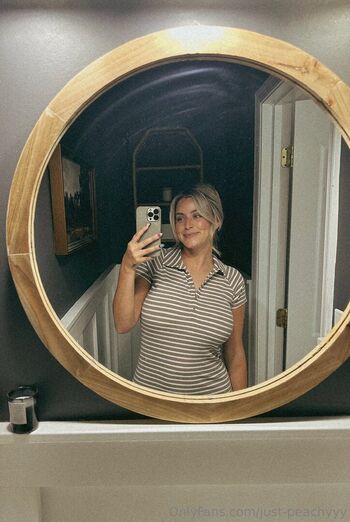 just-peachyyy