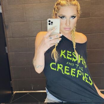KeshaRose