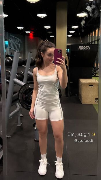 Larissa Manoela