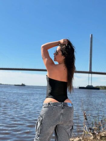 Larissa Riquelme