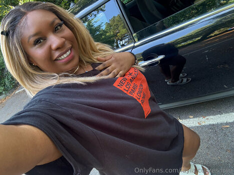 layla.curves.free